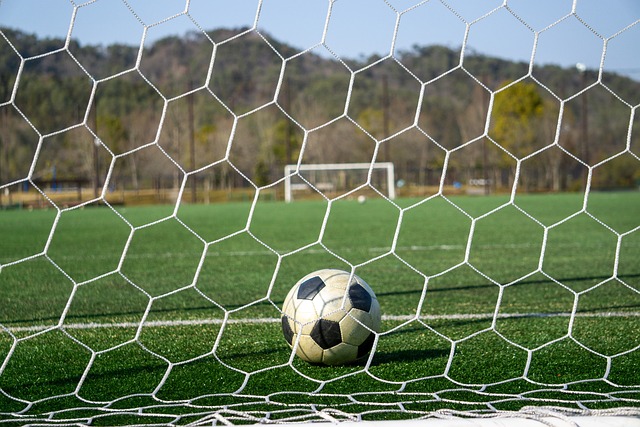 史诗级对飚！爱德华兹34+10+8战约基奇61分三双，森林狼双加时封神 - 星河不羁.